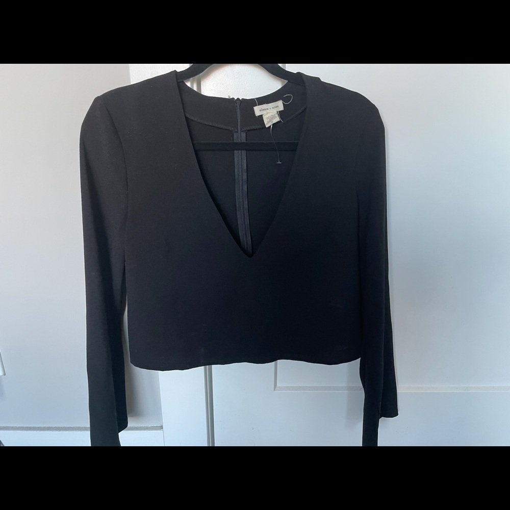 Cropped bell sleeve V-neck blouse